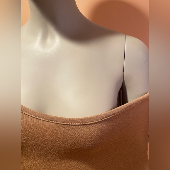 Set of 2 Pretty Little Thing, Tan and Black, Size-6. - Picture 3 of 9